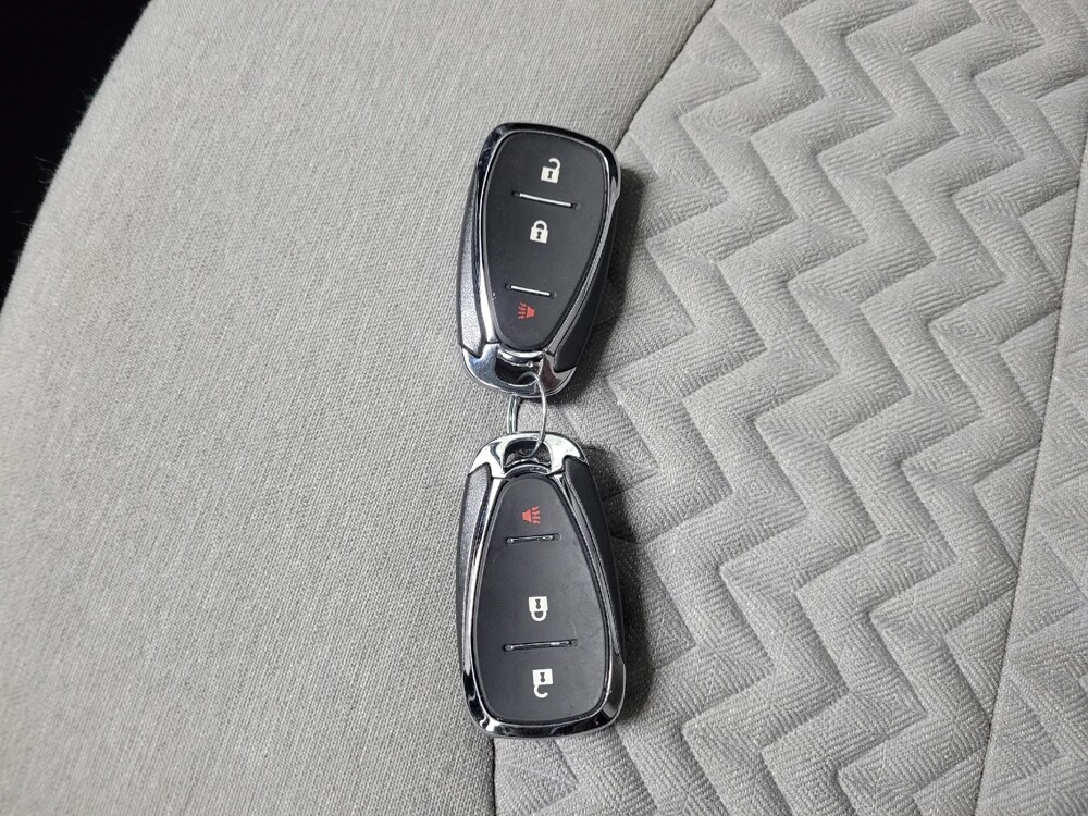2024 Chevrolet Equinox in Langhorne, PA 19047 - 18141878 32