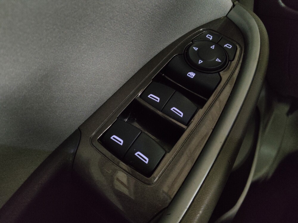 2020 Chevrolet Malibu in Duluth, GA 30096 - 18141880 27