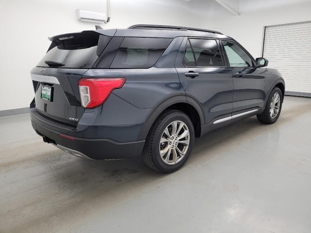 2022 Ford Explorer in Columbus, OH 43228 - 18141883 10