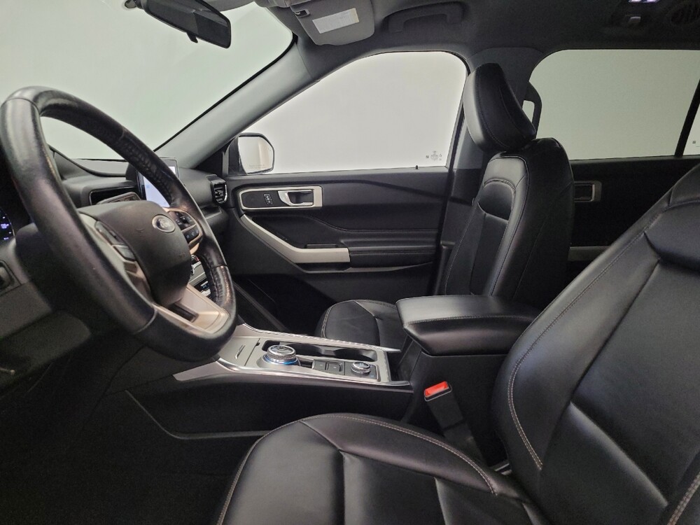 2022 Ford Explorer in Columbus, OH 43228 - 18141883 17