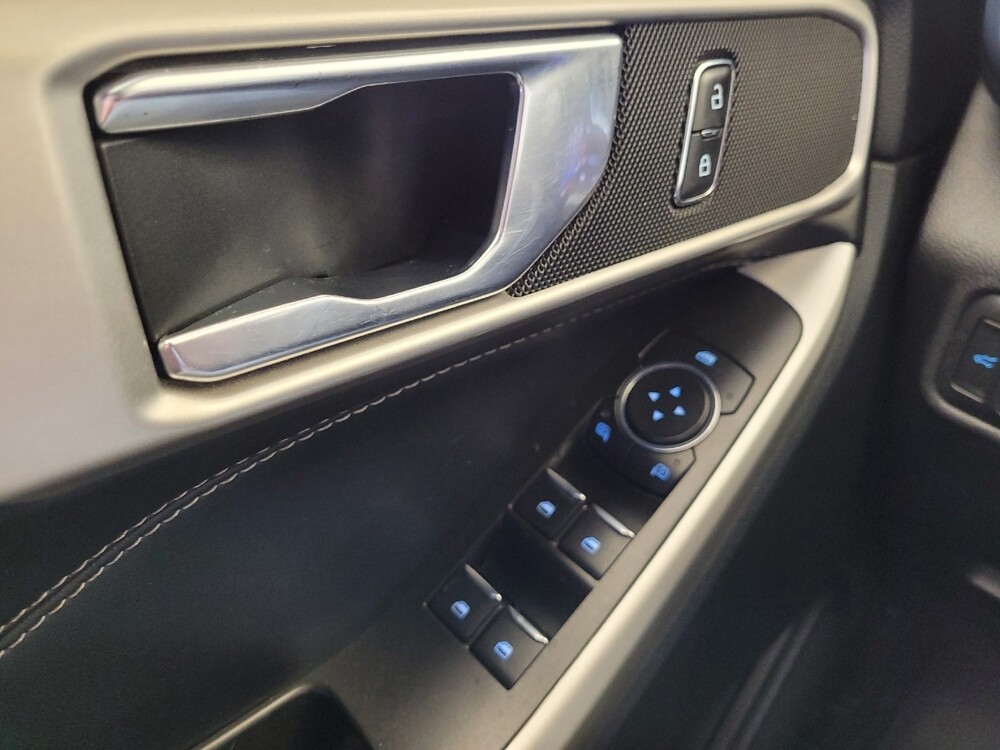 2022 Ford Explorer in Columbus, OH 43228 - 18141883 27