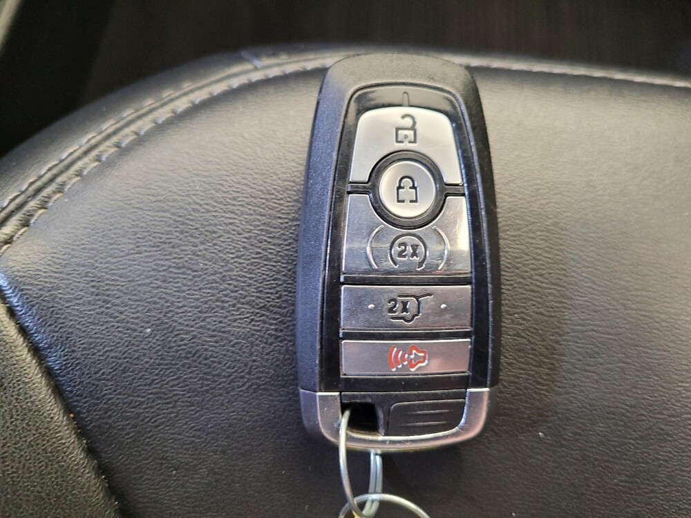 2022 Ford Explorer in Columbus, OH 43228 - 18141883 32