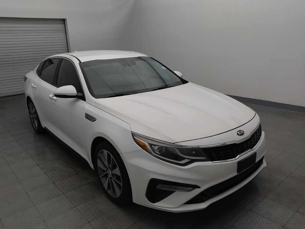 2019 Kia Optima in Houston, TX 77060 - 18141886 13