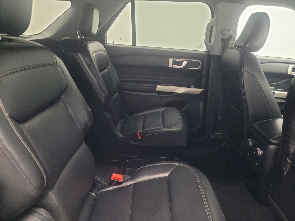 2021 Ford Explorer in Indianapolis, IN 46219 - 18141887 19