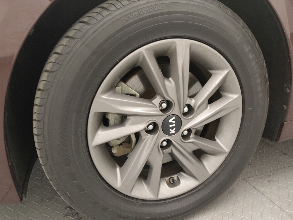 2020 Kia Optima in Salem, VA 24153 - 18141888 31