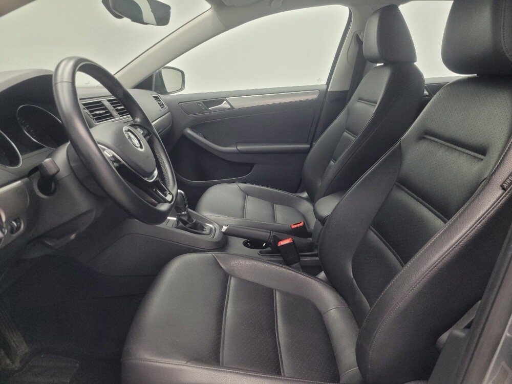 2018 Volkswagen Jetta in Indianapolis, IN 46219 - 18141889 17