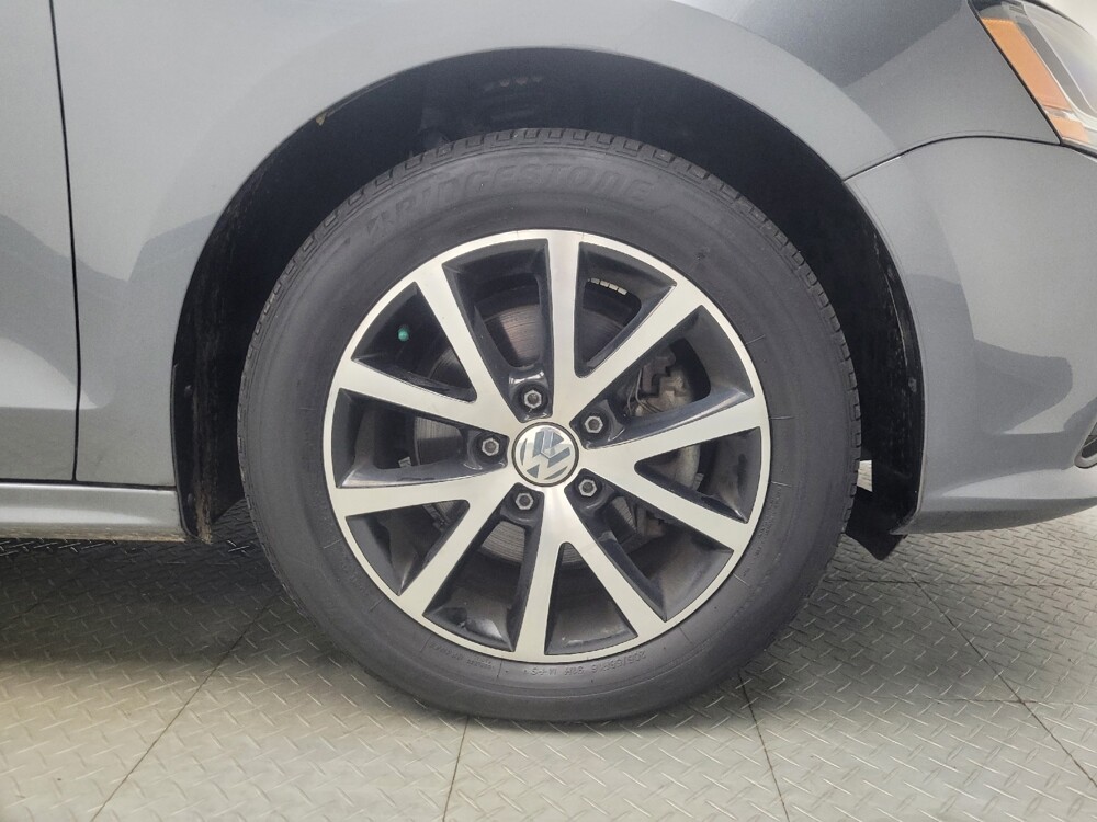 2018 Volkswagen Jetta in Indianapolis, IN 46219 - 18141889 31