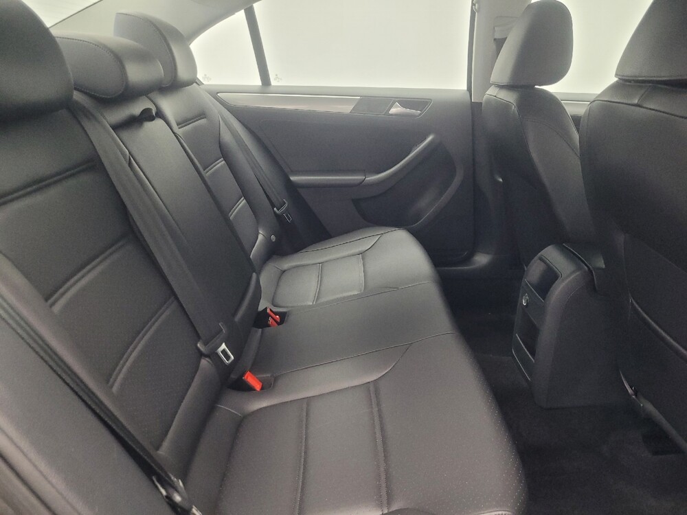 2018 Volkswagen Jetta in Indianapolis, IN 46219 - 18141889 19