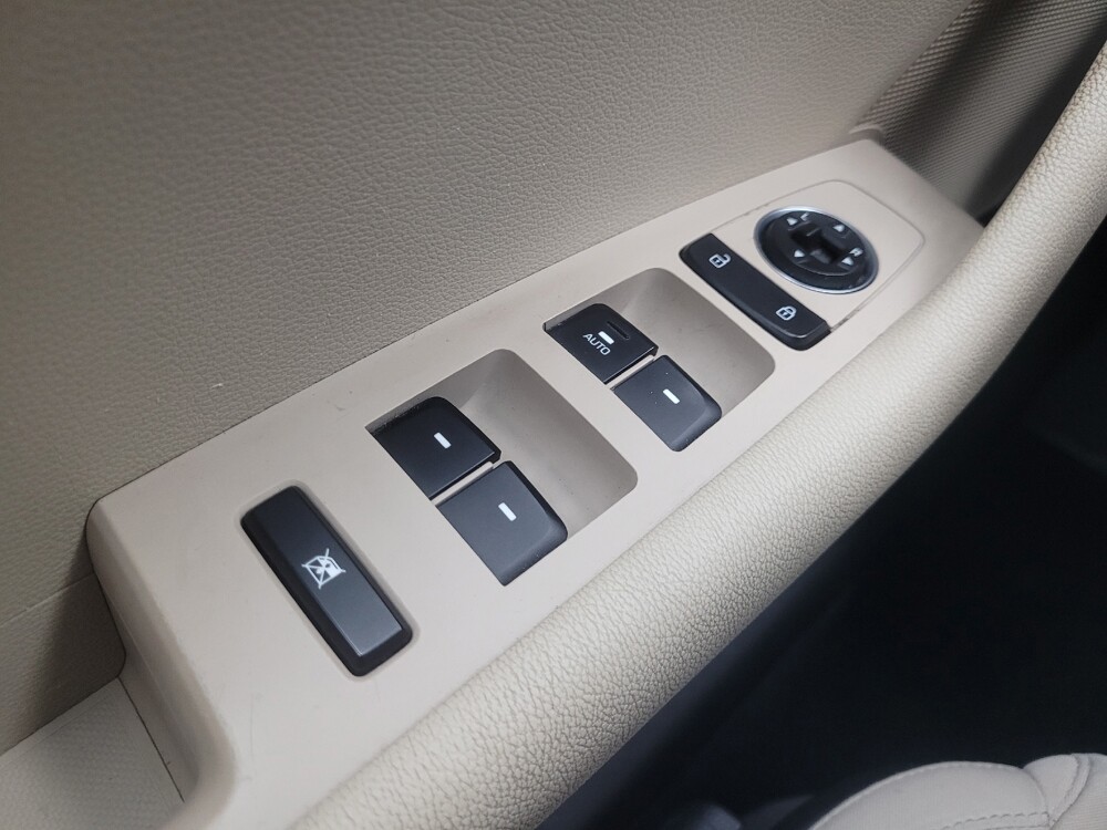 2017 Hyundai Sonata in Indianapolis, IN 46219 - 18141893 27