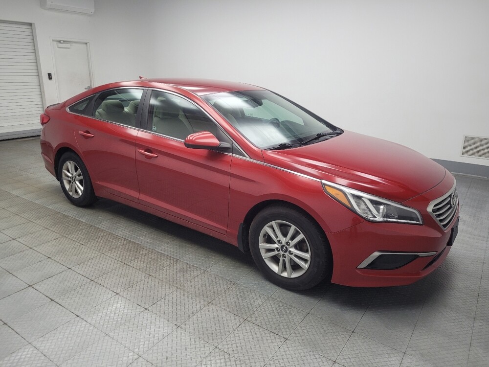 2017 Hyundai Sonata in Indianapolis, IN 46219 - 18141893 11
