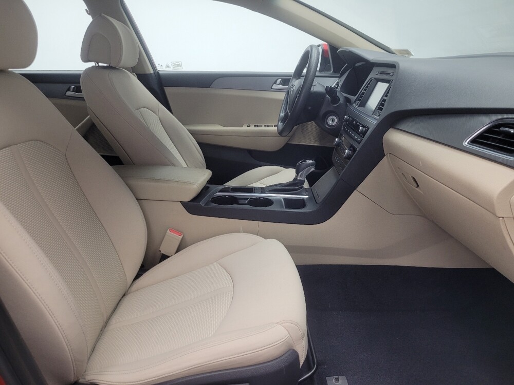 2017 Hyundai Sonata in Indianapolis, IN 46219 - 18141893 21