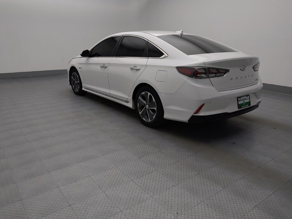 2019 Hyundai Sonata in Topeka, KS 66611 - 18141897 3