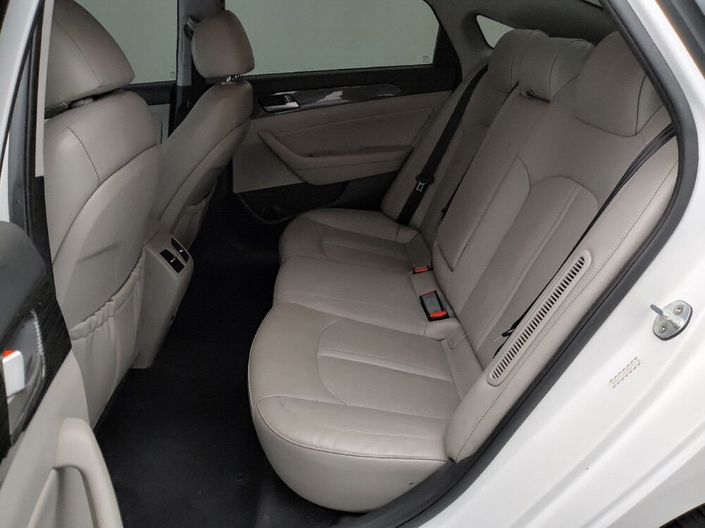 2019 Hyundai Sonata in Topeka, KS 66611 - 18141897 18