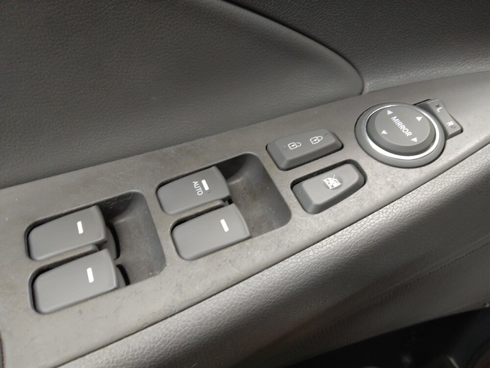 2014 Hyundai Sonata in Raleigh, NC 27604 - 18141901 27