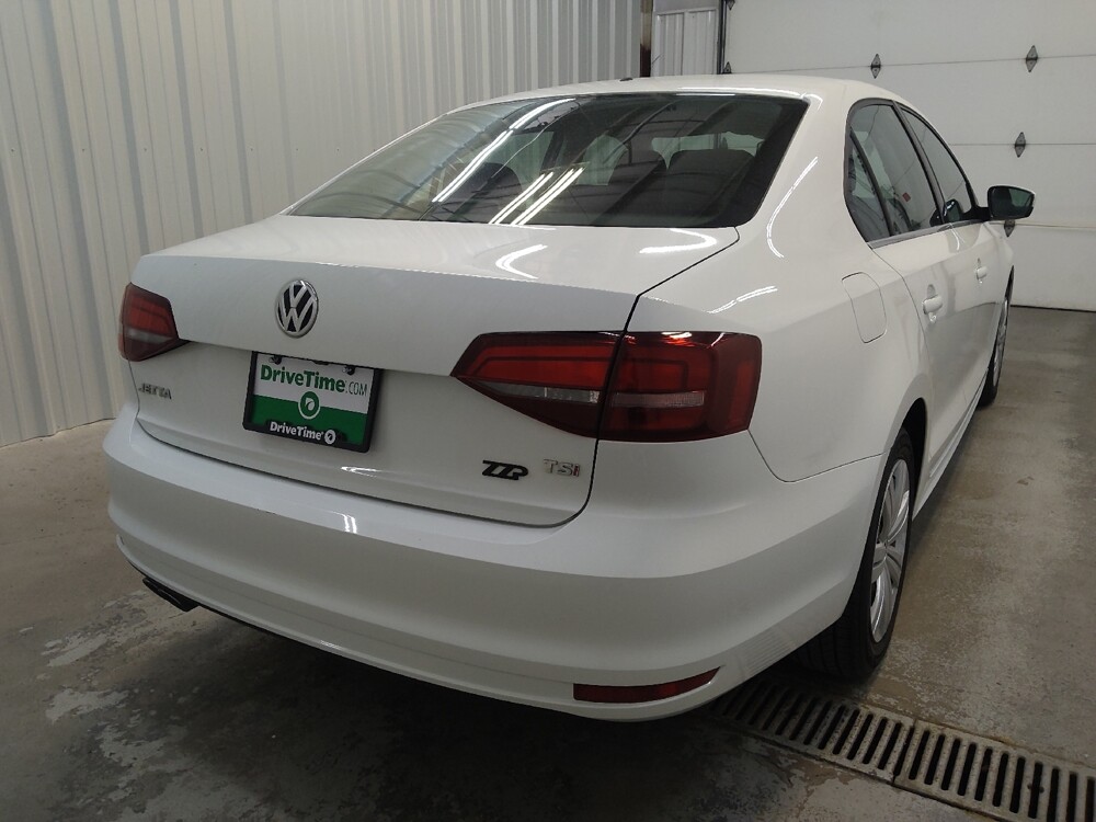 2017 Volkswagen Jetta in Cincinnati, OH 45255 - 18141910 9
