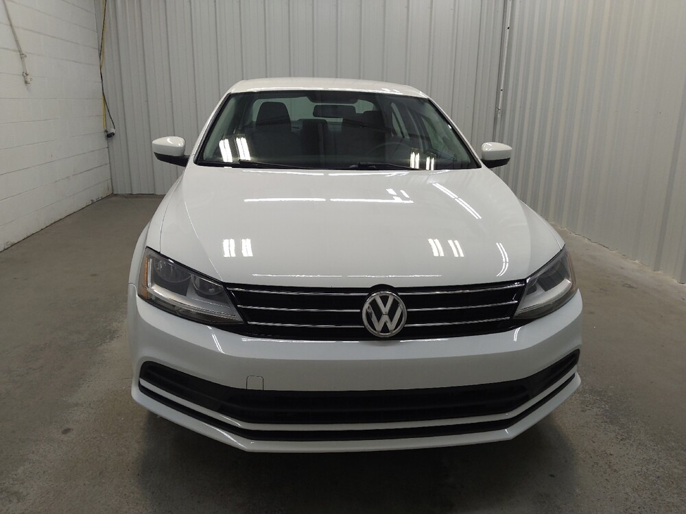 2017 Volkswagen Jetta in Cincinnati, OH 45255 - 18141910 14