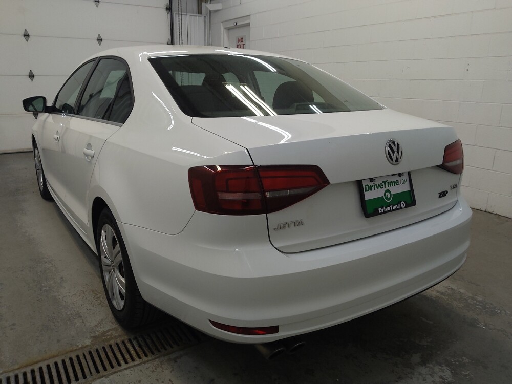 2017 Volkswagen Jetta in Cincinnati, OH 45255 - 18141910 5