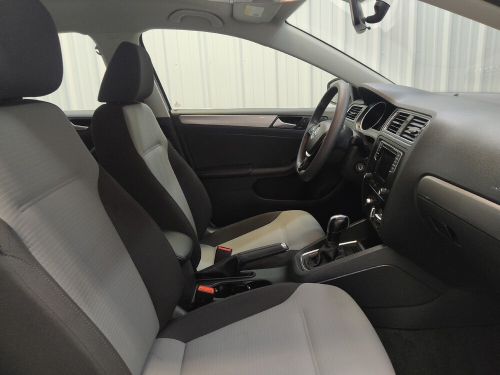 2017 Volkswagen Jetta in Cincinnati, OH 45255 - 18141910 21