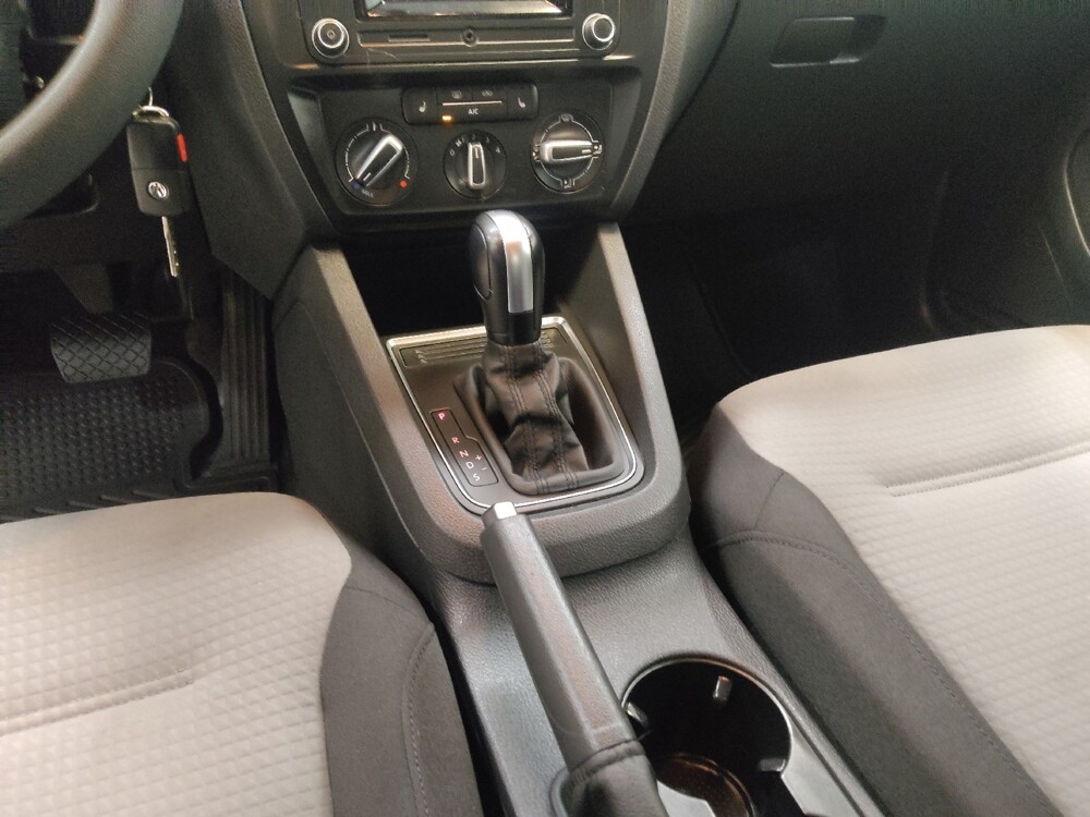 2017 Volkswagen Jetta in Cincinnati, OH 45255 - 18141910 26