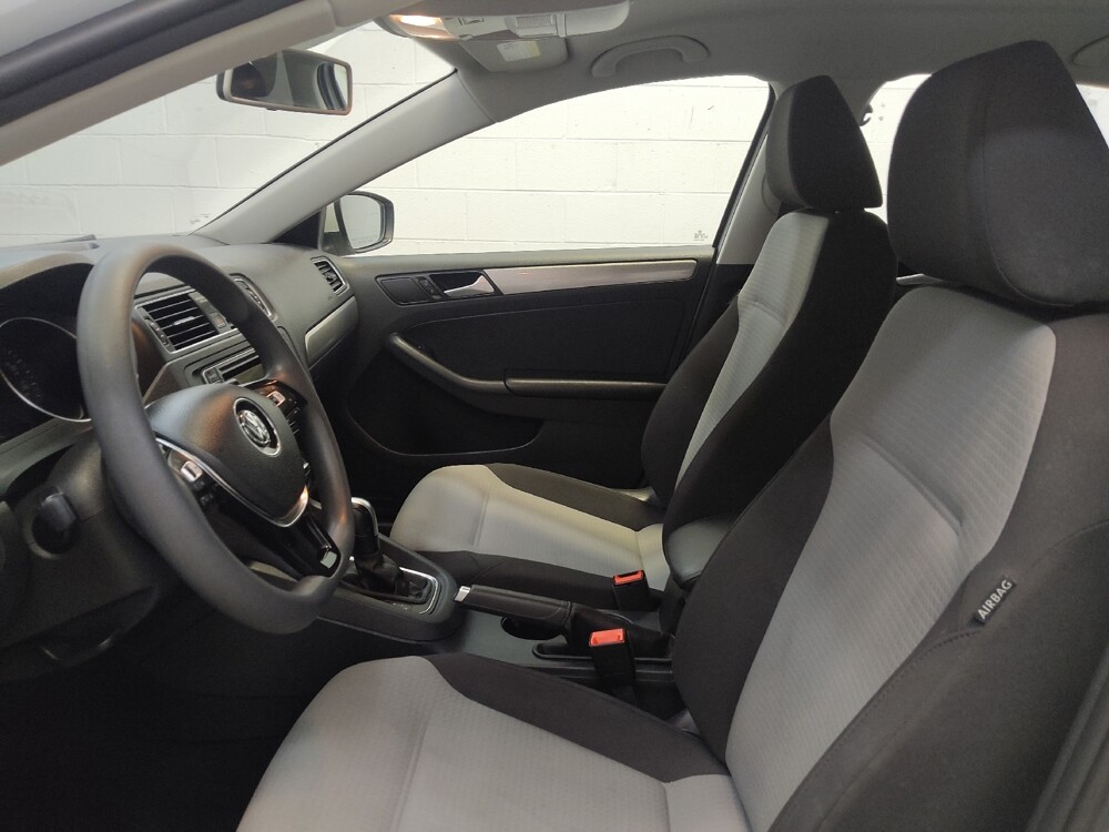 2017 Volkswagen Jetta in Cincinnati, OH 45255 - 18141910 17