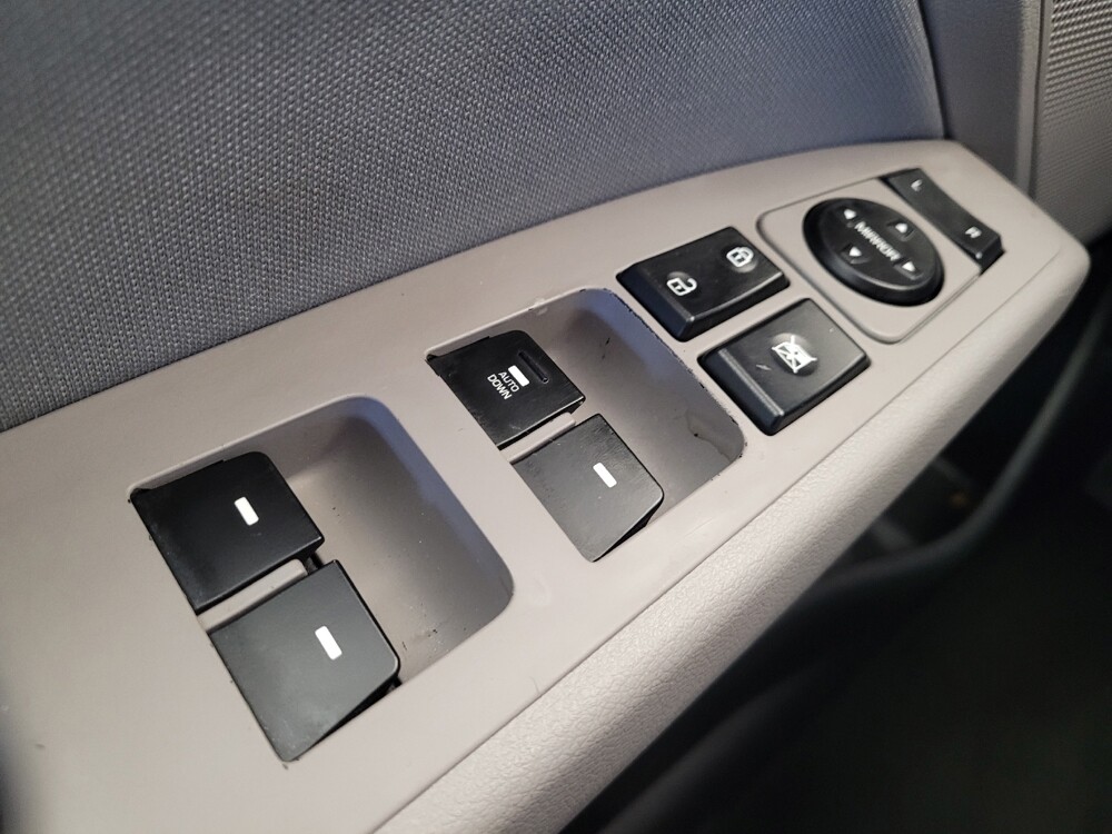 2018 Hyundai Elantra in Columbus, OH 43228 - 18141929 27