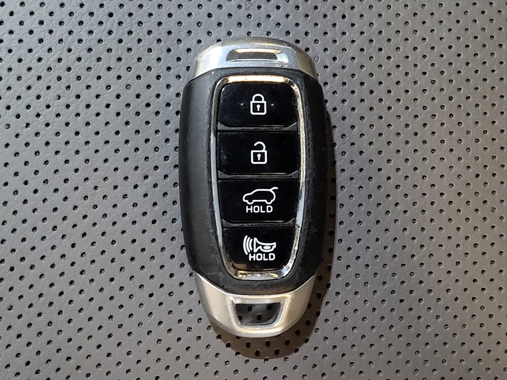 2019 Hyundai Santa Fe in Lauderdale Lakes, FL 33313 - 18141935 32