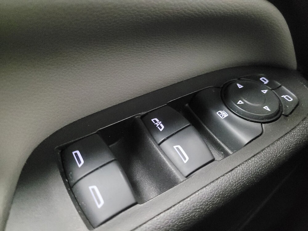 2020 Chevrolet Equinox in Athens, GA 30606 - 18141942 27