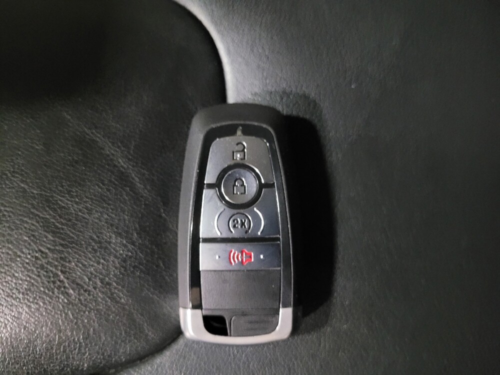 2020 Ford Edge in New Castle, DE 19720 - 18141948 32