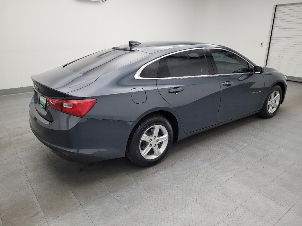 2019 Chevrolet Malibu in Lexington, KY 40509 - 18141950 10