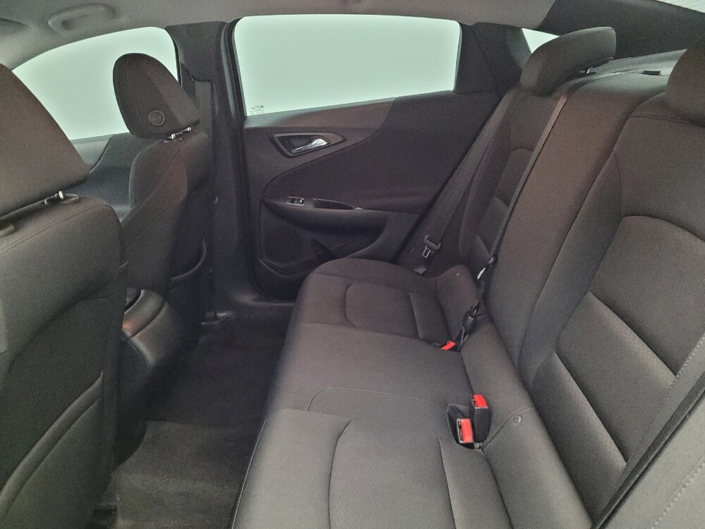 2019 Chevrolet Malibu in Lexington, KY 40509 - 18141950 18