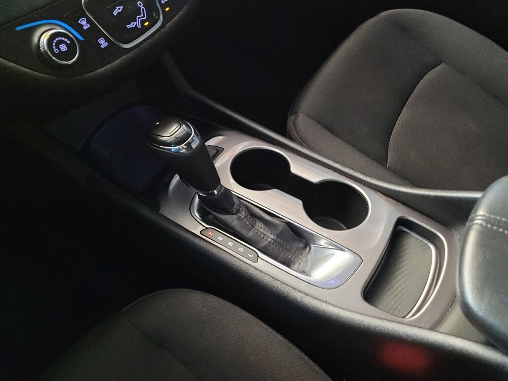 2019 Chevrolet Malibu in Lexington, KY 40509 - 18141950 26