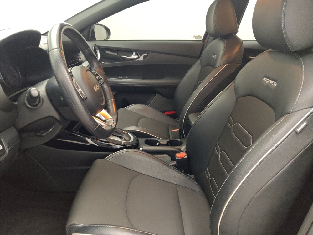 2023 Kia Forte in Savannah, GA 31419 - 18141954 17
