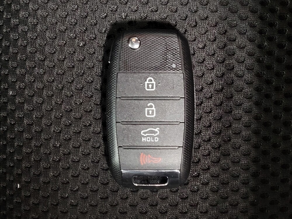 2019 Kia Optima in Hialeah, FL 33014 - 18141958 32