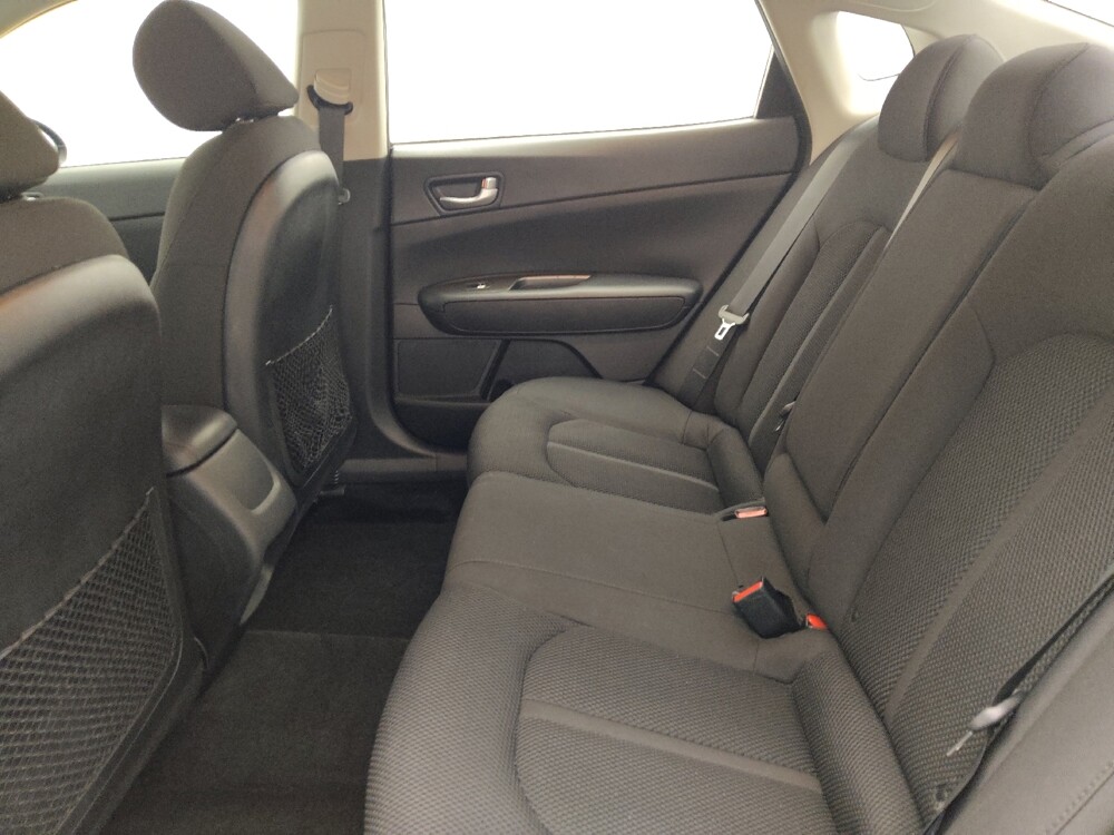 2019 Kia Optima in Hialeah, FL 33014 - 18141958 18