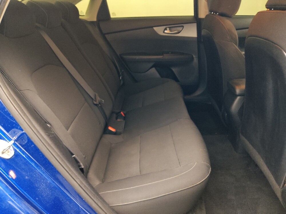 2019 Kia Forte in Savannah, GA 31419 - 18141962 19