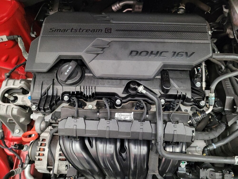 2021 Hyundai Elantra in Downey, CA 90241 - 18141996 30
