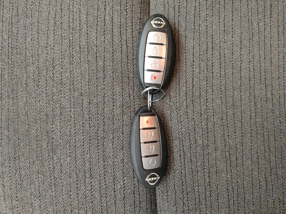 2022 Nissan Rogue in Springfield, MO 65807 - 18141997 32