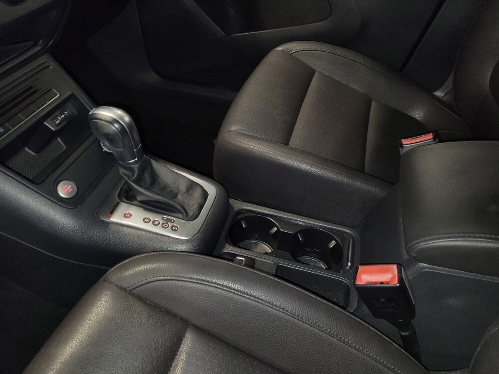 2017 Volkswagen Tiguan in Kissimmee, FL 34744 - 18142001 26