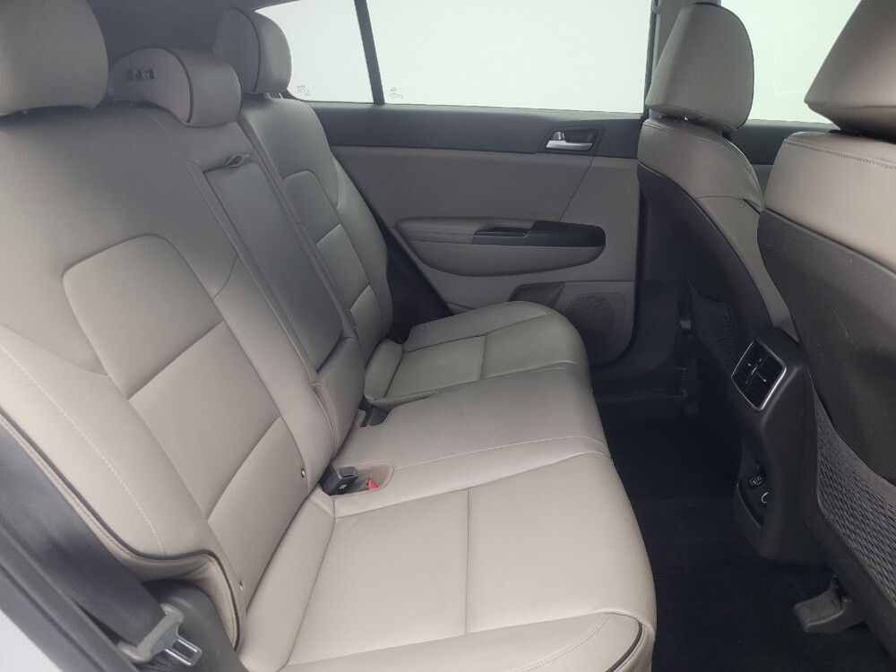 2017 Kia Sportage in Indianapolis, IN 46222 - 18142005 19