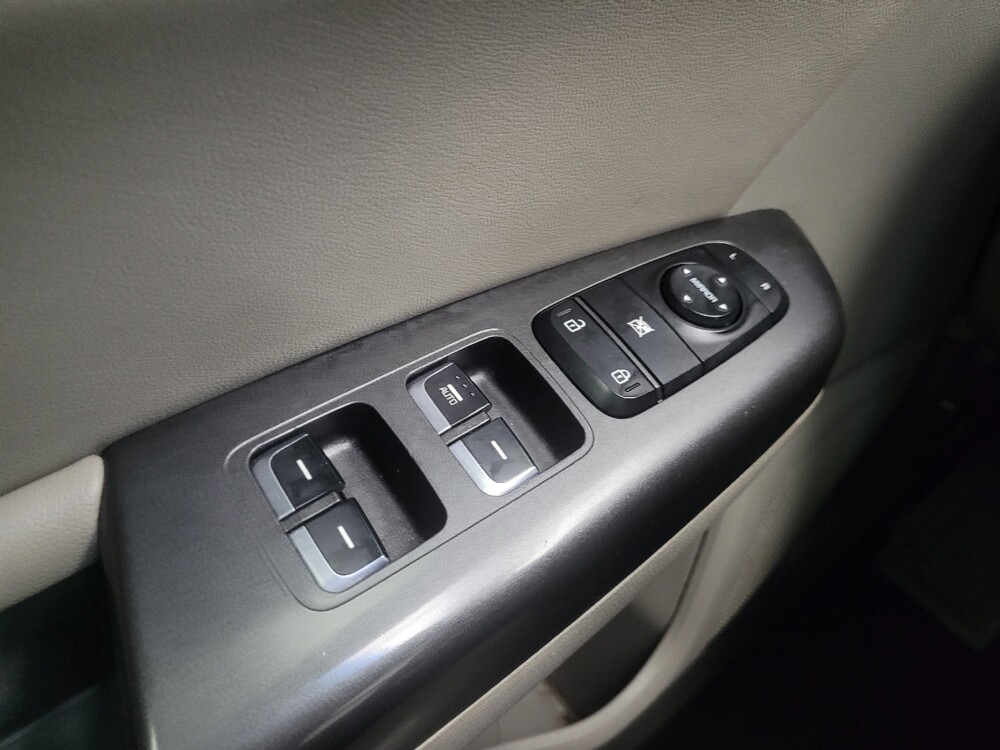 2017 Kia Sportage in Indianapolis, IN 46222 - 18142005 27