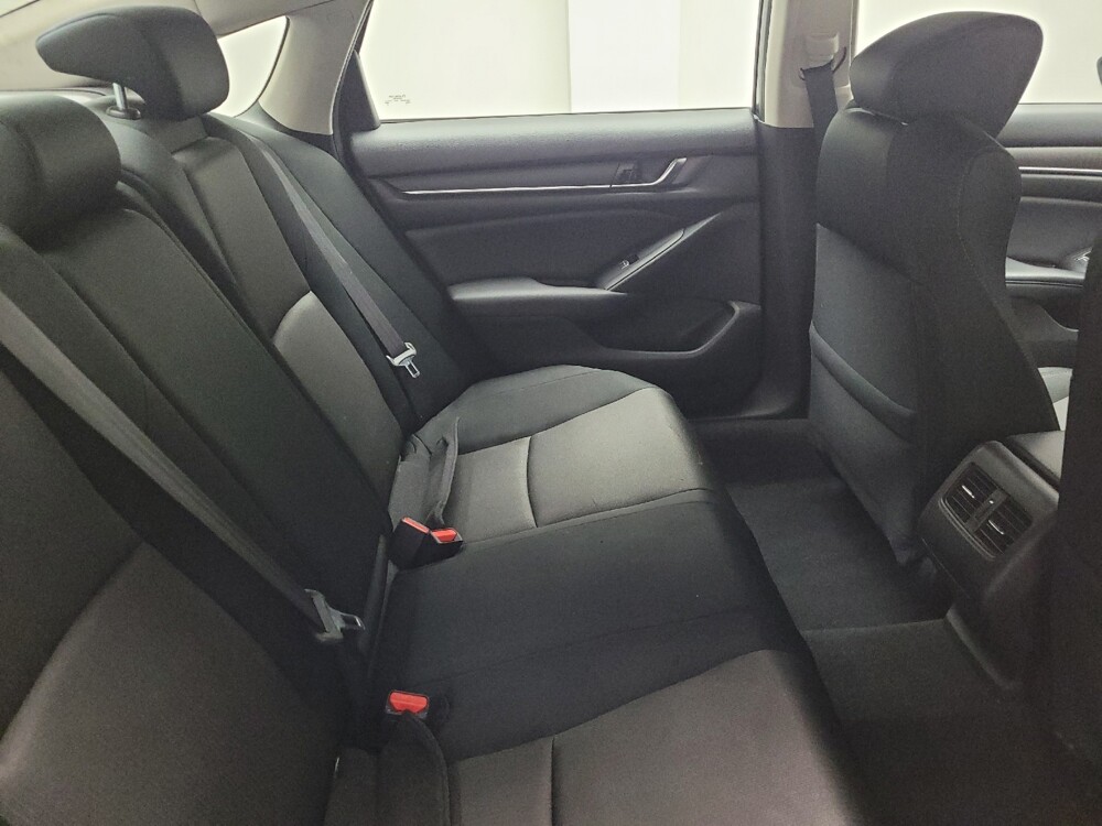 2018 Honda Accord in Taylor, MI 48180 - 18142018 19