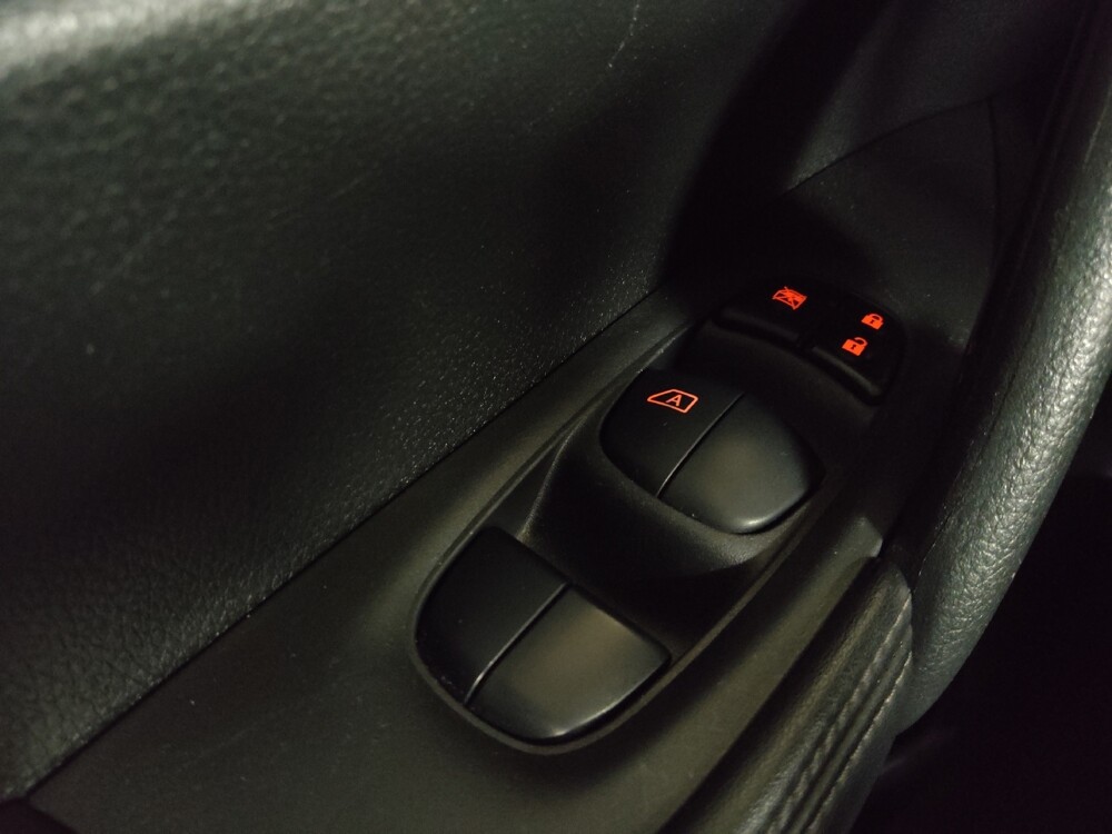 2019 Nissan Rogue in Knoxville, TN 37923 - 18142021 27
