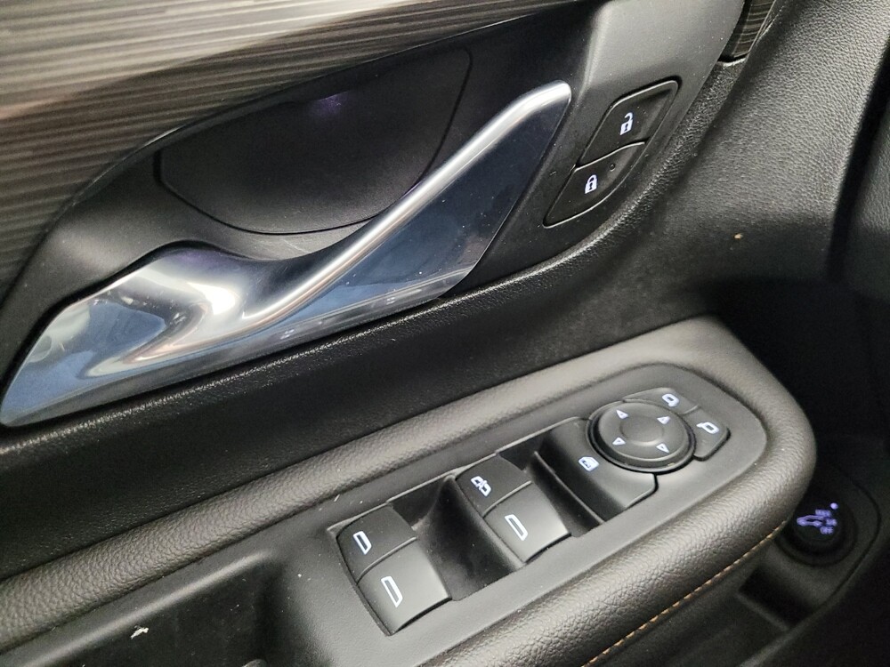 2020 GMC Terrain in Eastpointe, MI 48021 - 18142026 27