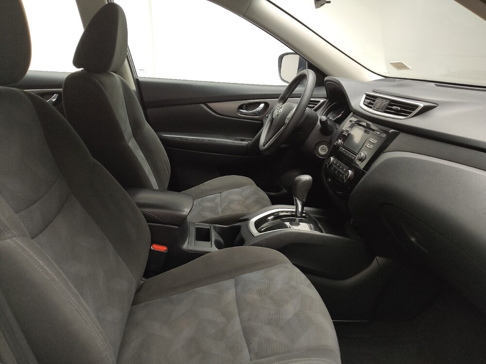 2016 Nissan Rogue in Eastpointe, MI 48021 - 18142031 21
