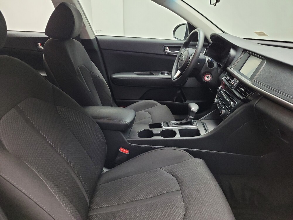 2018 Kia Optima in Eastpointe, MI 48021 - 18142033 21