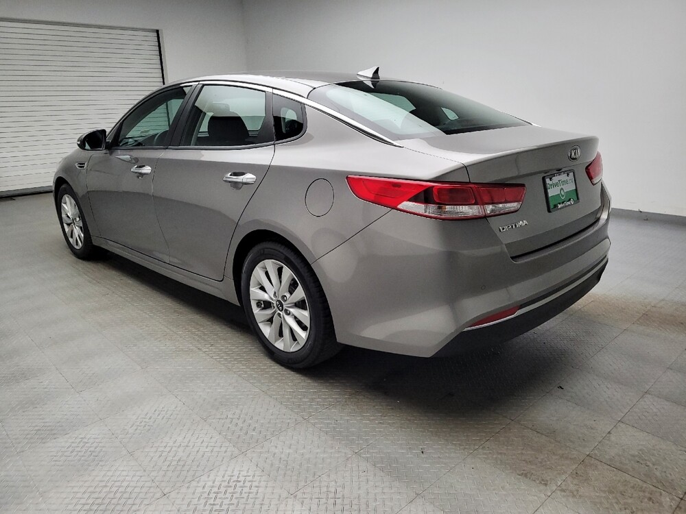 2018 Kia Optima in Eastpointe, MI 48021 - 18142033 5