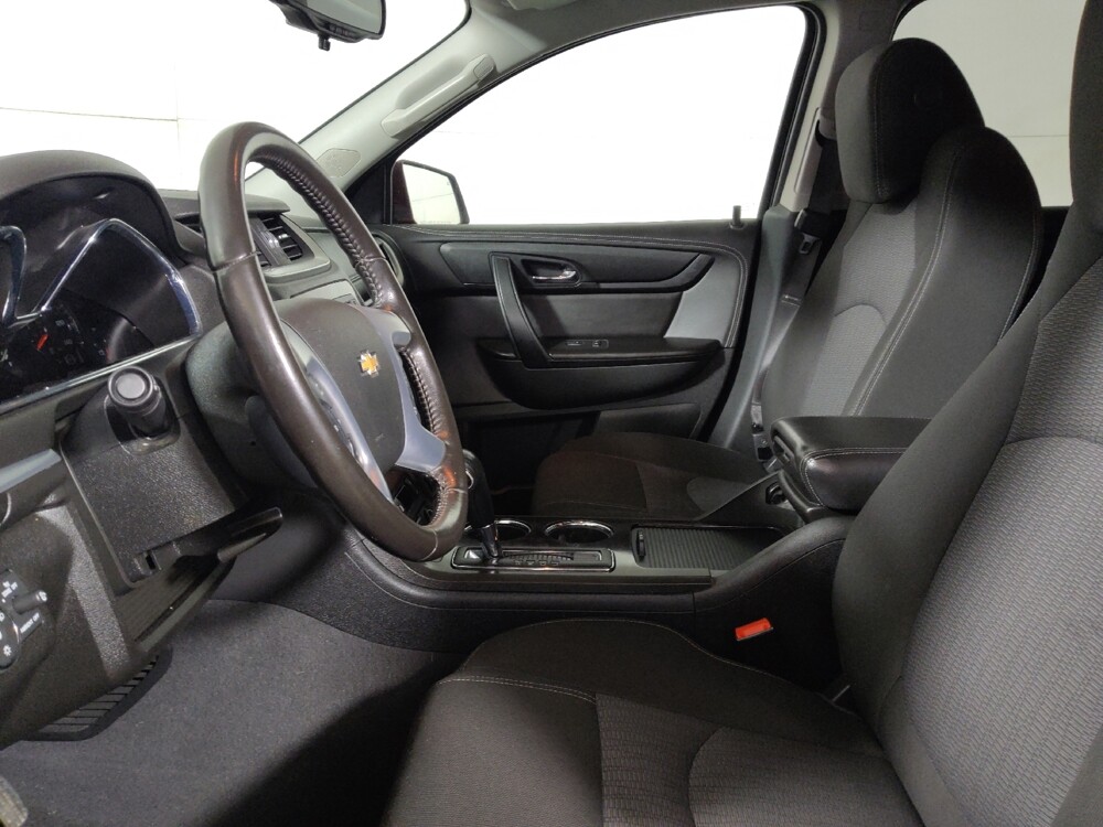 2017 Chevrolet Traverse in Midlothian, IL 60445 - 18142034 17