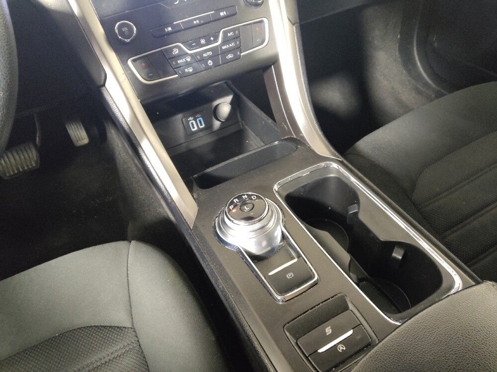 2020 Ford Fusion in Midlothian, IL 60445 - 18142035 26