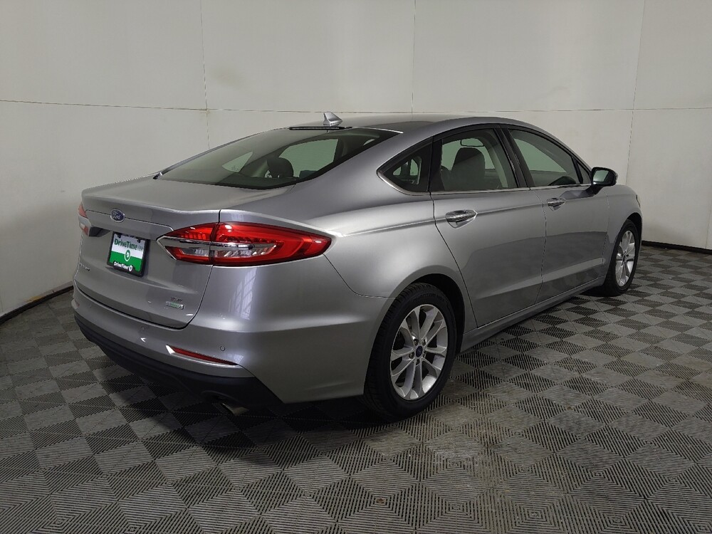 2020 Ford Fusion in Midlothian, IL 60445 - 18142035 10