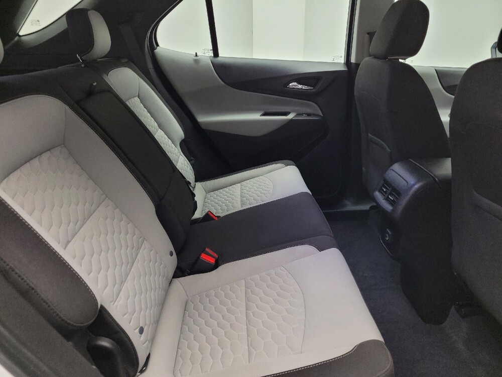 2020 Chevrolet Equinox in Eastpointe, MI 48021 - 18142037 19